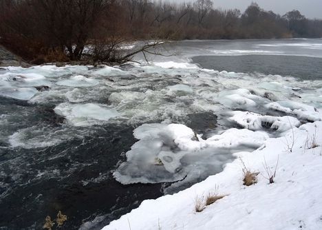 A Denkpáli megcsapoló műtárgyon kivezetett víz, Dunasziget 2017 január 31 (7)