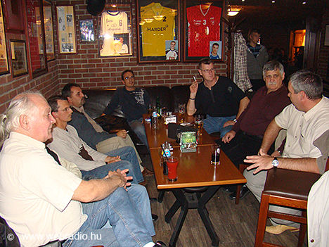 2008. 10. 02 .Pick Szeged szukolói ankét, N01 Pub