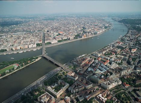 Légifotó sétarepülés folyamán: Budapest panoráma