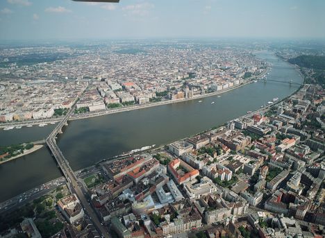 Légifotó sétarepülés folyamán: Budapest panoráma