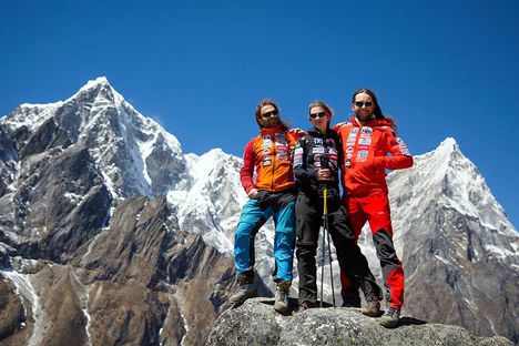 Dávid, Edina, Szilárd útban az Everest felé