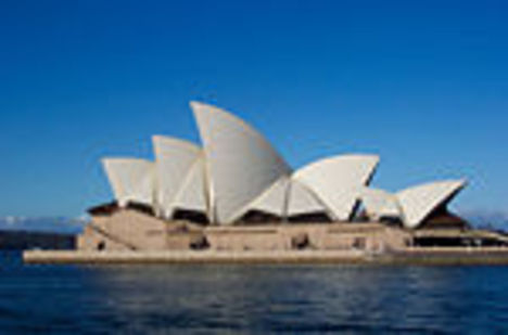 150px-Sydney_Opera_House_Sails