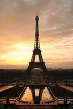 150px-Tour_eiffel_at_sunrise_from_the_trocadero