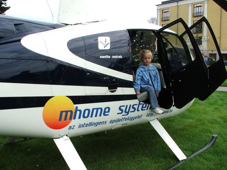 Ezzel a helikopterrel a gyerekek is szívesen utaznak