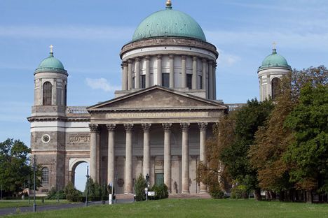 Augusztus 31Esztergom-Budapest A prímási bazilika-főszékesegyház felszentelése (Ünnep)
