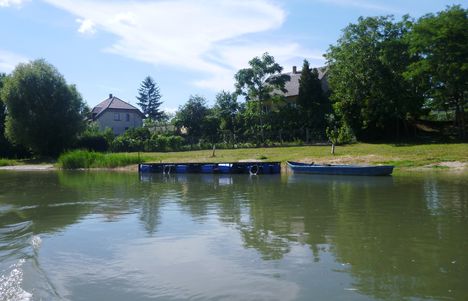 Mosoni-Duna bal part a Magyarkimle, Vízpart utca melletti szakaszon, Kimle 2017. június 25.-én 5