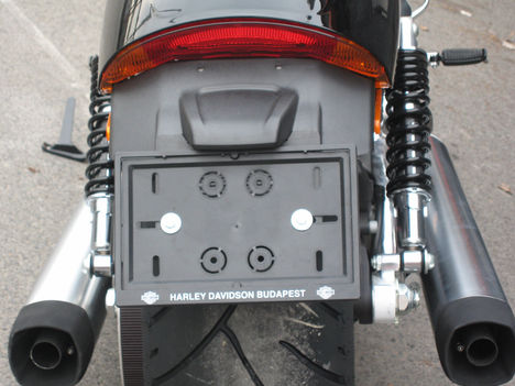Motorok-Harley-Davidson-V-Rod-Muscle_11