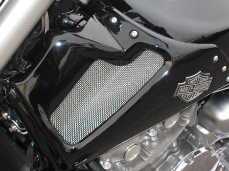 Motorok-Harley-Davidson-V-Rod-Muscle_13