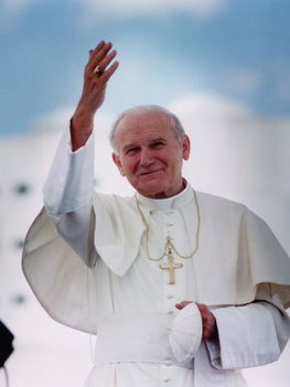 Október 22.Szent II. János Pál pápa