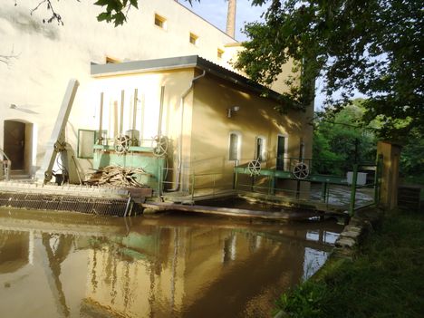 A 130 éve épített vizimalom helyén még ma is működik a Márialigeti vízerőtelep, Hegyeshalom 2016. augusztus 22.-én