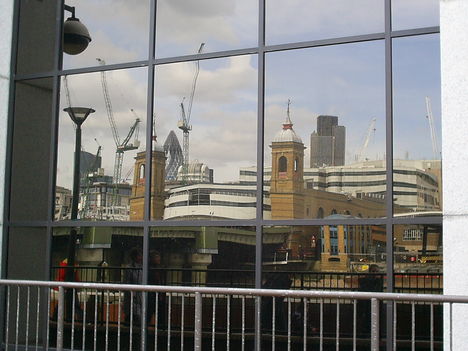 London tükörből