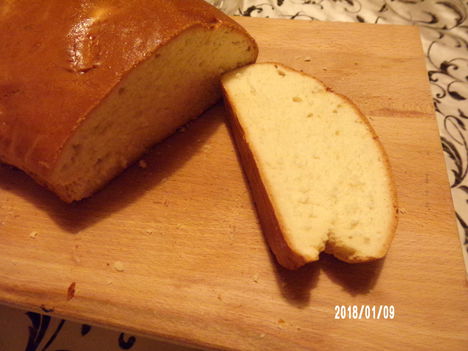 A kisült kenyerem szeletelve