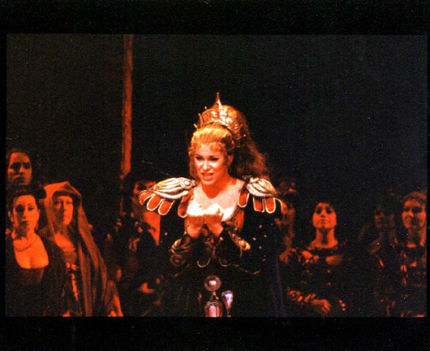 Linda Roark-Strummer mint Odabella Attila-ban