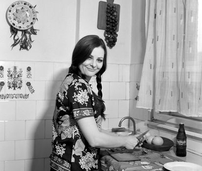 Béres Ilona a  konyhában is feltalálta magát Fotó Keleti Éva