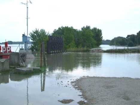 A Duna Gönyűnél 2009. 06. 27. 2