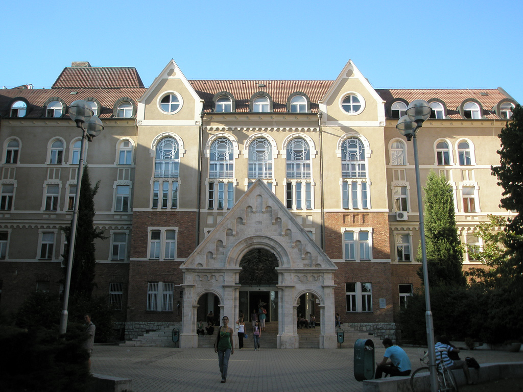 Btk épület Pécs