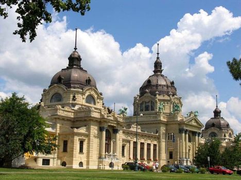 Széchenyi fürdő