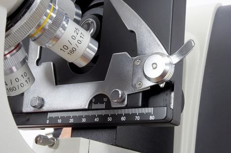 BIM-136 professzinális mikroszkóp