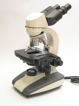 BIM-136B mikroszkóp