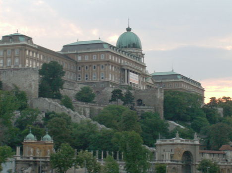 Budapest látképe a Dunáról (1)