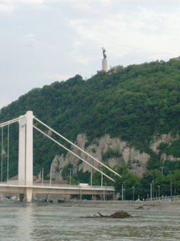 Budapest látképe a Dunáról (4)