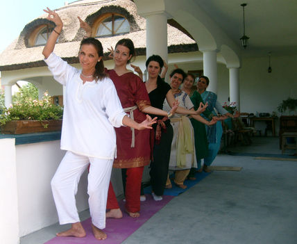 Indiai wellness tábor - odisszi tánccal 1