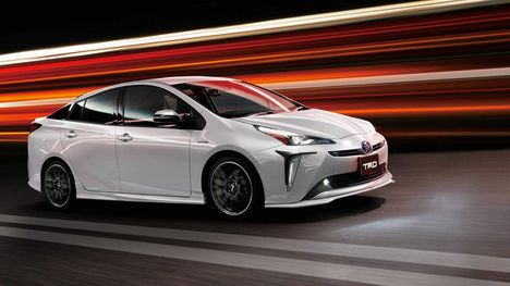 2019-toyota-prius-by-trd (2)