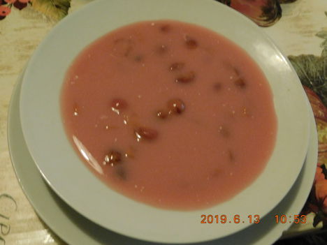 Cseresznye -megy leves. 