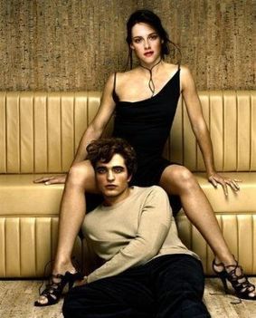 Edward-Bella-twilight-series-5400113-322-400