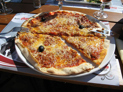 bolognai pizza