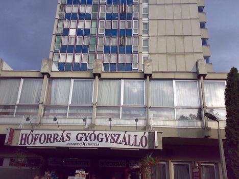 hotel, Hajdúszoboszló, Hőforrás Gyógyszálló, Fotó: www.thermalbusiness.com 2