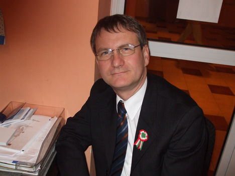 Dr Kozma József Ország- gyűlési képviselő