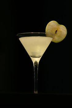 sour-green-apple-martini