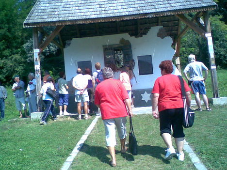 Bözödújfalu - emlékmű 2009