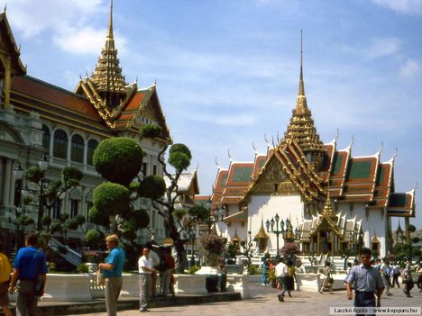 Bangkoki_templom_udvara