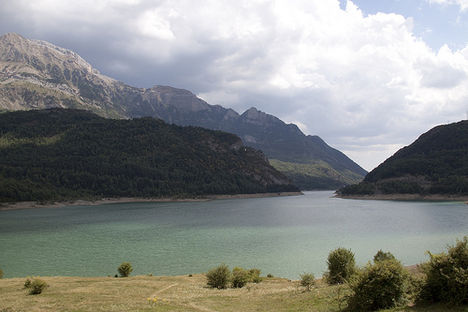 Hegyi tó