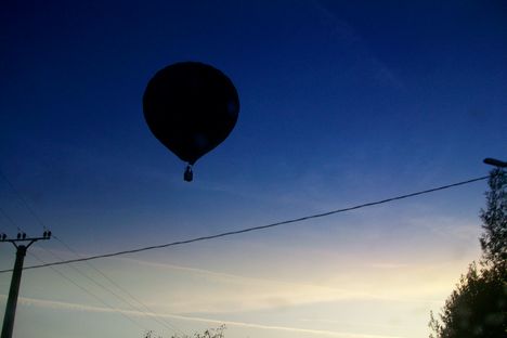 Hőlégbalon a levegőben