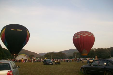 vármezei hőlégbalonok