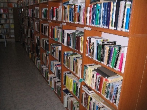 Egyetemi könyvtár