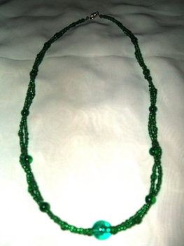 zöld nyaklánc