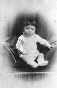 Hitler kisgyermekként