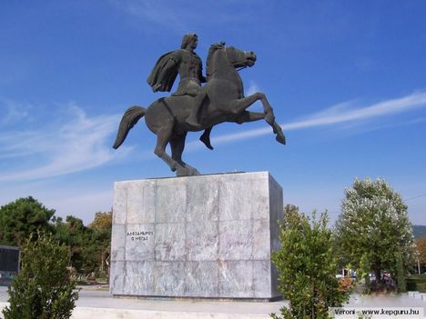 Nagy_Sándor_lovasszobra-Thessaloniki