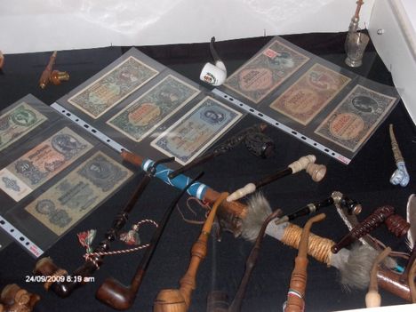 Marics Alajos pipa és pénz gyűjteménye