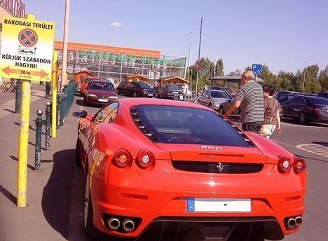 Ferrari-rakodási terület
