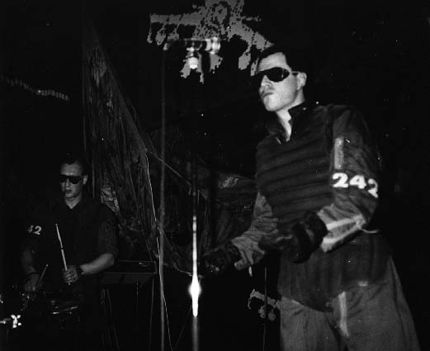 FRONT242 3