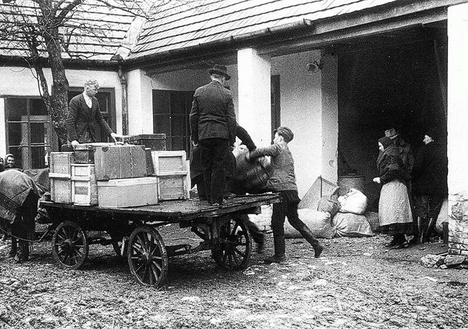 Sváb család kitelepítése Békásmegyerről Baden-Württenbergbe, 1946 tavasza /Forrás: mek.oszk.hu/