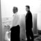 Kiefer Sutherland és Ray Liotta a mosdóban