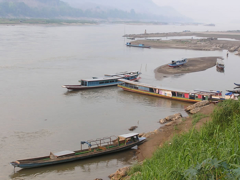 hajók a Mekongon