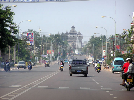Vientiane - Phonkheng út, Patuxai