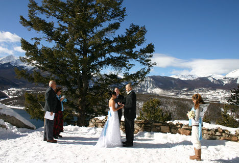 esküvő hóban és fagyban